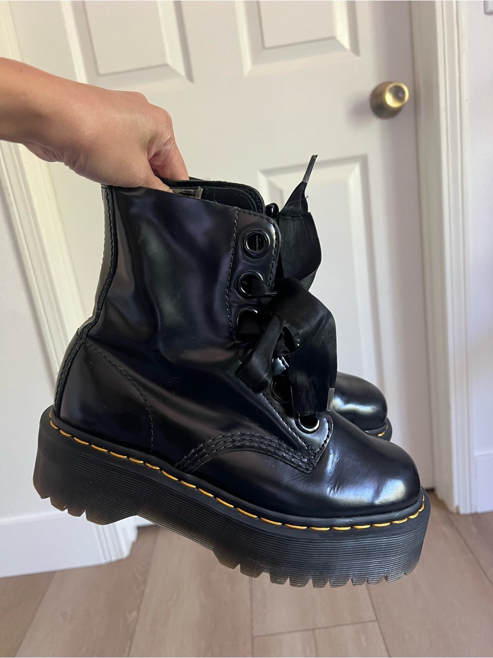 Dr. Martens Molly Black Platform Lace-Up Boots women’s U.S. 6